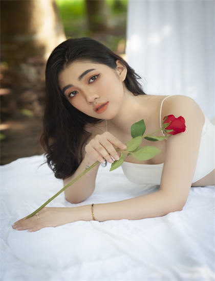 24小时日本在线观看免费_免费虐视频网站)))爱奇艺_被夫の上司持久侵犯在线观看
